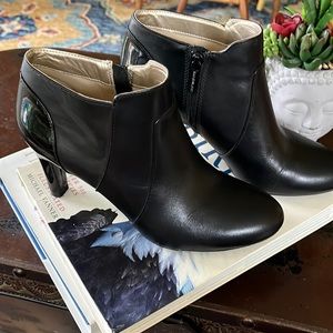 Bandolino Booties with patent leather heel